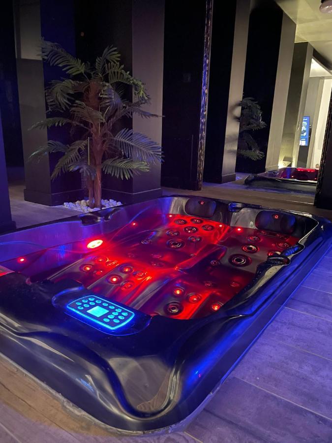 La Suite Grenoble Spa Jacuzzi Et Sauna Privatif Exterior foto
